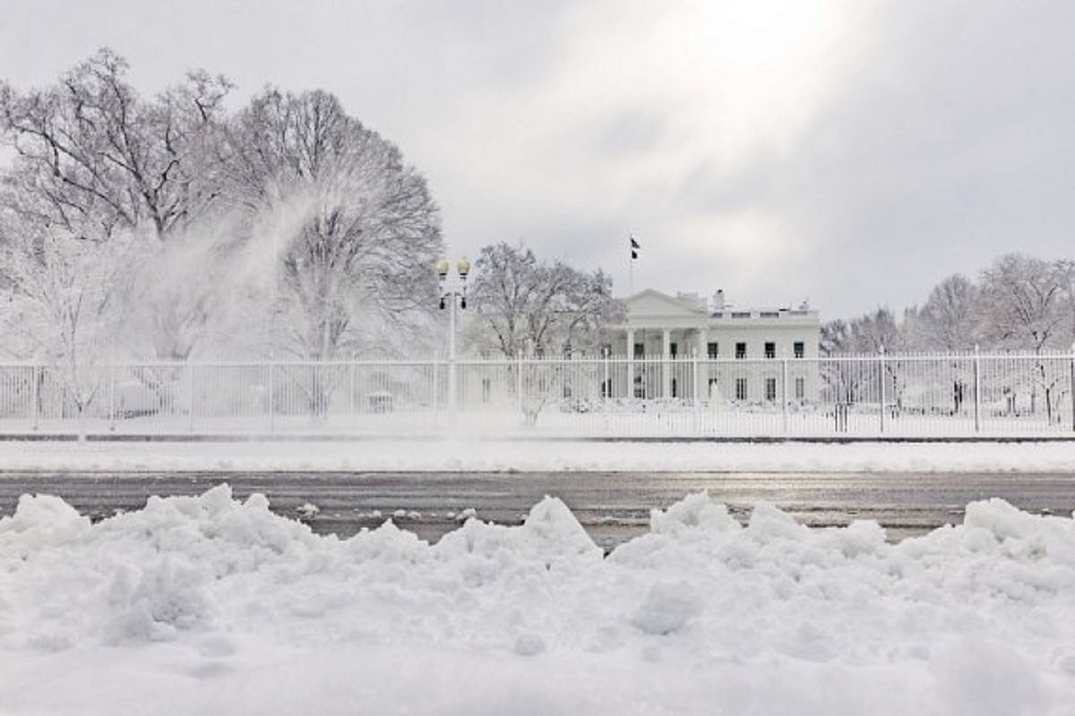 شمال مشرقی امریکہ میں برفانی طوفان کے باعث ٹریفک ٹھپ، 5 کروڑ سے زائد افراد متاثر