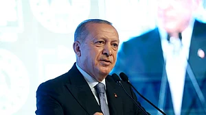 ’آج ایک نیا دن ہے، تاریخ میں ایک نیا باب کھل گیا‘، شمالی عراق میں دہشت گردوں کے ہتھیار ڈالنے پر اردوان کا اظہار خوشی