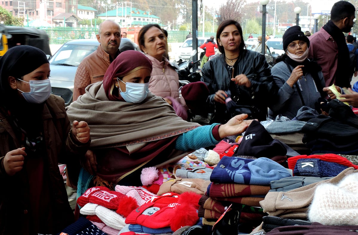 کورونا پروٹوکال کی خلاف ورزی کرنا وبا کو دعوت دینے کے برابر ہے: ضلع مجسٹریٹ سری نگر