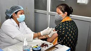 <div class="paragraphs"><p>کورونا وائرس، تصویر یو این آئی </p></div>