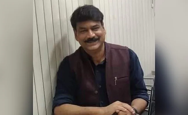 آہ کمال خان! تم جیسے گئے ایسے بھی جاتا نہیں کوئی... سید حسین افسر