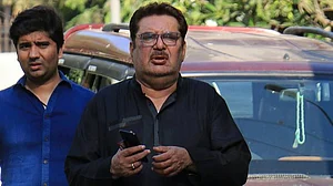 شیوراج حکومت نے کی معروف اداکار رضا مراد کی بے عزتی، صفائی مہم کا برانڈ امبیسڈر بنا کر کچھ ہی گھنٹوں میں ہٹا دیا