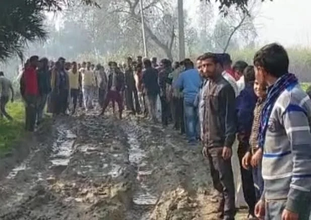 یوپی انتخاب: مراد آباد میں باحجاب خواتین کی بڑی تعداد نے کیا حق رائے دہی کا استعمال