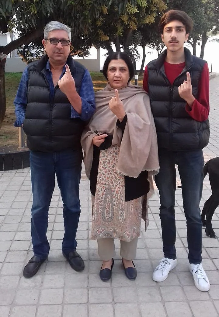 یوپی انتخاب: گور کھپور کے ووٹروں پر بے روزگاری اور مہنگائی کا ایشو رہا حاوی