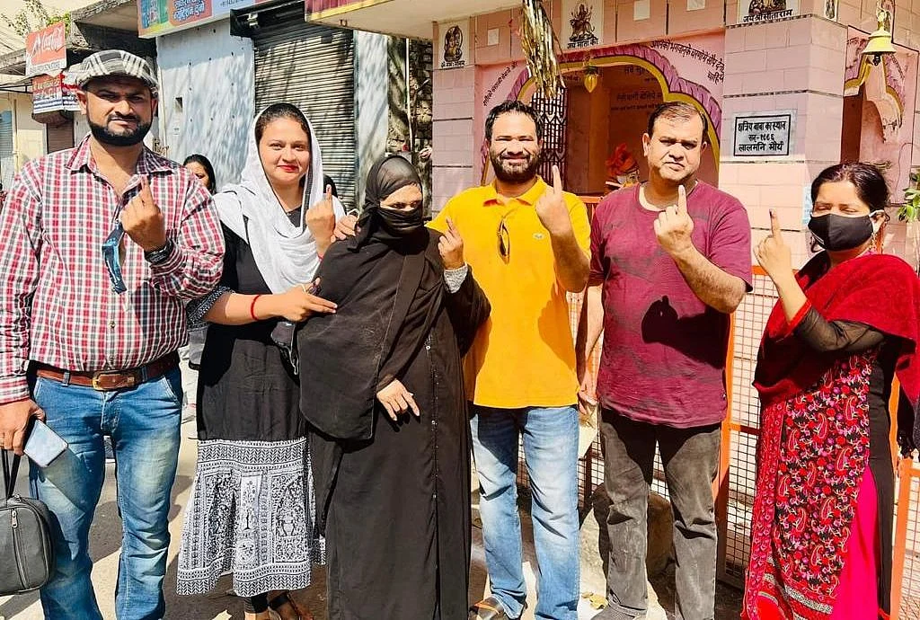 یوپی انتخاب: گور کھپور کے ووٹروں پر بے روزگاری اور مہنگائی کا ایشو رہا حاوی