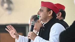 یوگی حکومت کو پرواہ نہیں ،ریاست میں بجلی اور پانی کا بحران گہرایا : اکھیلیش