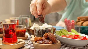 رمضان میں معدہ کی جلن سے بچنے کے لیے کیا کریں؟