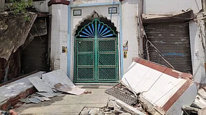 جہانگیرپوری میں بلڈوزر چلے گا یا نہیں؟ سپریم کورٹ میں سماعت آج