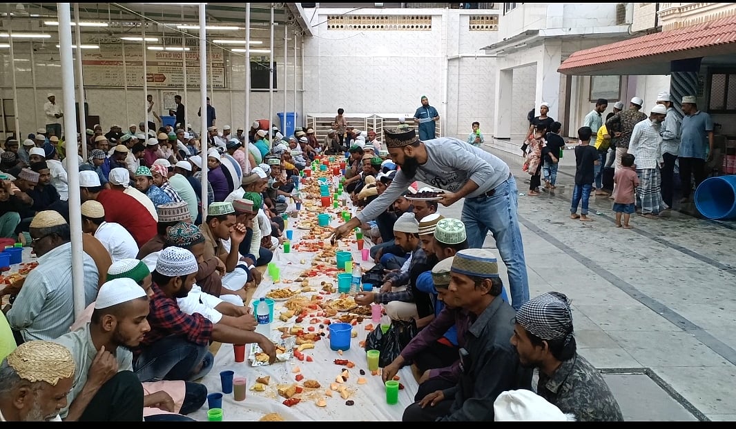 دو سال بعد ممبئی میں رمضان کی رونقیں لوٹ آئیں، مسلم علاقوں میں نظارہ قابل دید
