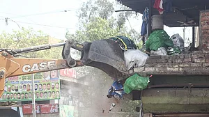 کیا جہانگیر پوری کے بعد شاہین باغ اور اوکھلا میں بھی چلے گا بلڈوزر؟