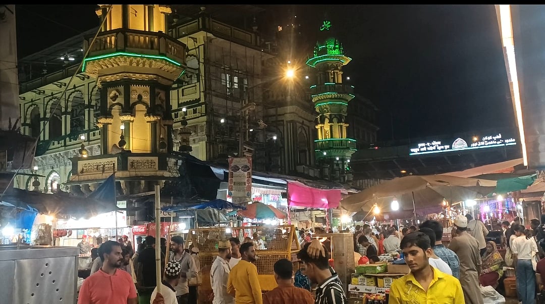 دو سال بعد ممبئی میں رمضان کی رونقیں لوٹ آئیں، مسلم علاقوں میں نظارہ قابل دید