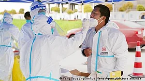 بیجنگ میں وسیع پیمانے پر کووڈ ٹیسٹ مہم