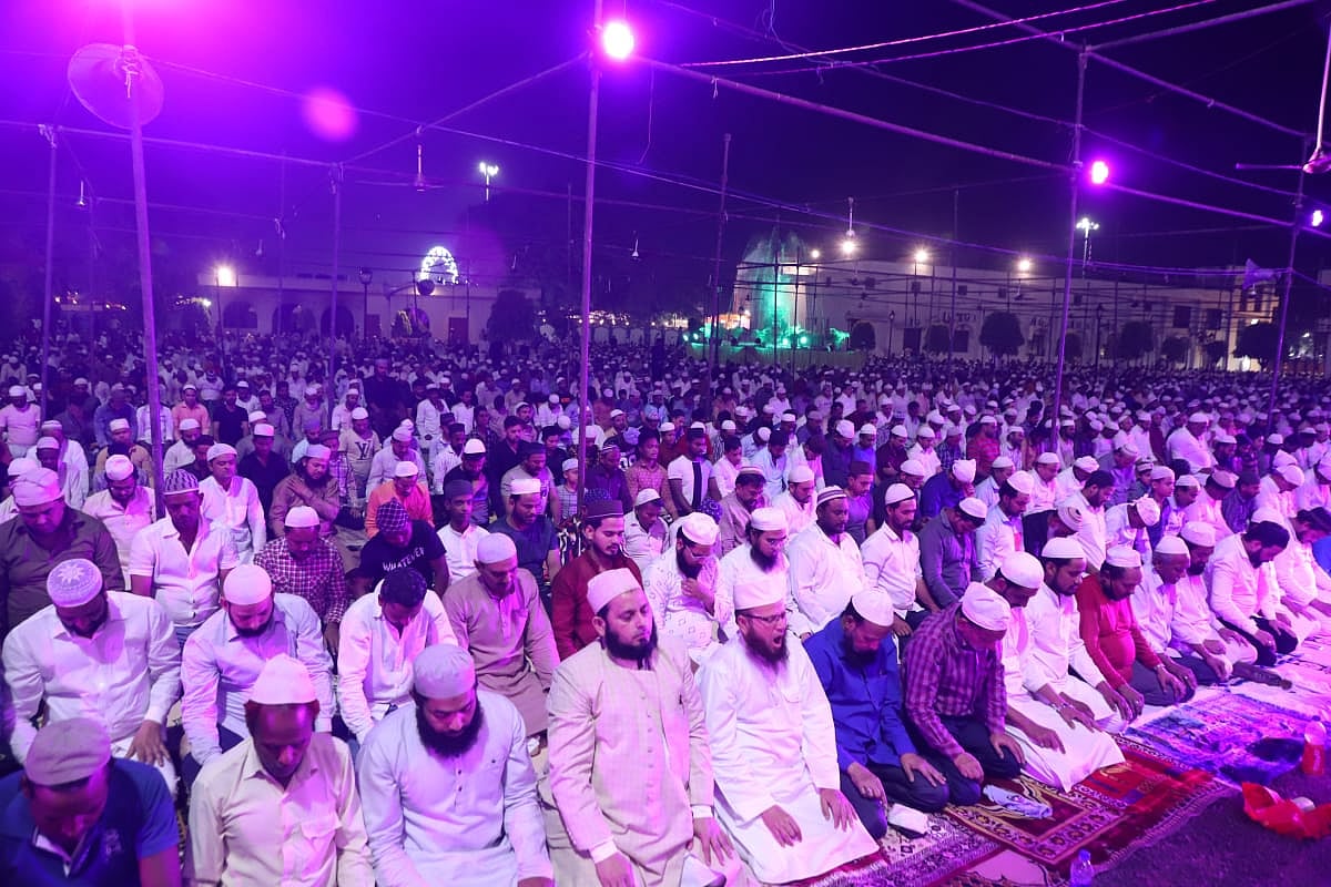 لکھنؤ میں رمضان کی رونقیں بحال، مہنگائی نے چھین لیا منہ کا نوالہ