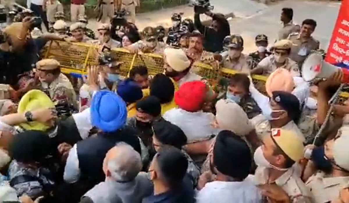 وزیر اعلیٰ کیجریوال کی رہائش گاہ پر بغیر اجازت احتجاج، ایف آئی آر درج، بی جے پی سے وابستہ کئی افراد گرفتار