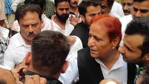 اعظم خان کی رہائی / تصویر ٹوئٹر