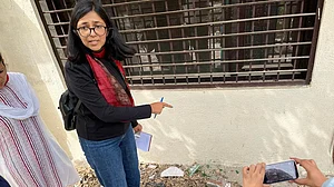 ایم سی ڈی اسکولوں میں ملی ڈرگس، شراب اور سگریٹ، ویمنس کمیشن نے جاری کیا نوٹس