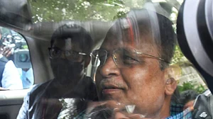 دہلی کے وزیر صحت ستیندر جین 9 جون تک کے لیے ای ڈی کی حراست میں بھیجے گئے