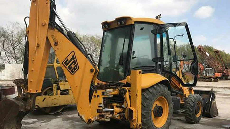 بلڈوزر کی علامتی تصویر