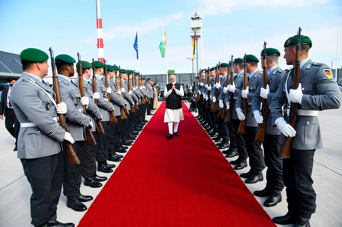 ڈنمارک کی وزیراعظم فریڈرکسن نے ہوائی اڈے پر پی ایم مودی کا کیا استقبال