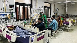 کرناٹک: اینٹی بائیوٹک انجیکشن لگانے کے بعد 14 بچوں کی طبیعت خراب