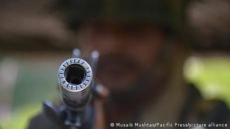 بھارتی فوج کے 30 جوانوں کے خلاف قبائلی مزدورں کے قتل کا کیس درج