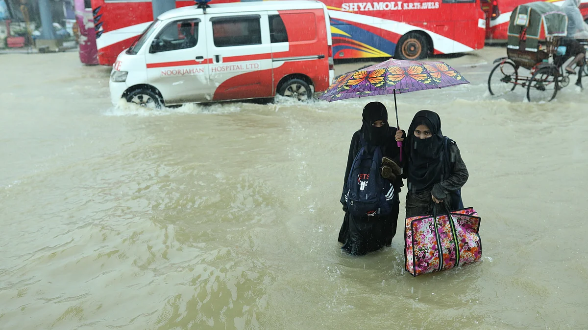 بنگلہ دیش میں سیلاب / Getty Images