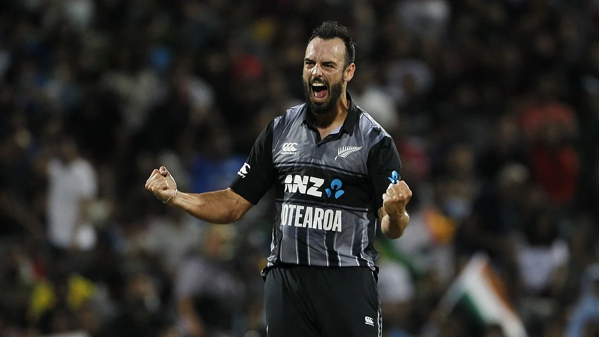 نیوزی لینڈ کے ڈیرل مچل 