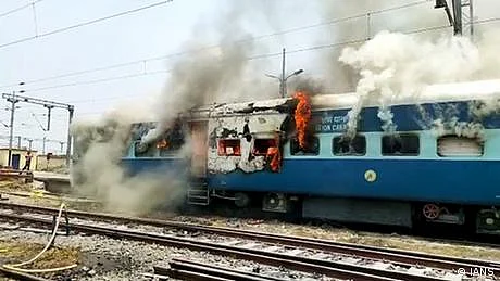 'اگنی پتھ‘ منصوبے سے بھارتی معاشرے میں عسکری رجحانات میں اضافے کا خطرہ