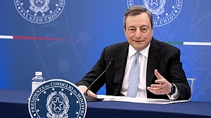 ماریو دراغی نے اٹلی کے وزیر اعظم عہدہ سے دیا استعفیٰ