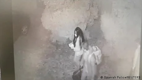 سابق ملکہ حسن لاکھوں ڈالر کی شراب چوری کے الزام میں گرفتار