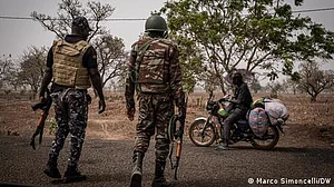 بحران زدہ افریقی ملک بنین جہادیوں کے لیے نئی صف اول کیسے بنا؟