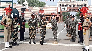 عیدالاضحی کے موقع پاکستان اور ہندوستان کے درمیان مٹھائیوں کا تبادلہ