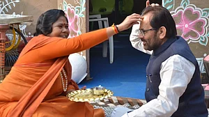 نقوی کے استعفیٰ کے بعد مودی کی کابینہ ہوئی مسلمانوں سے پاک