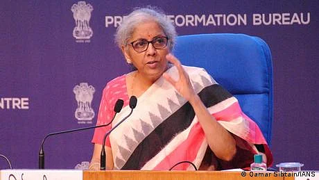 'مردوں کی آخری رسومات پر کوئی ٹیکس نہیں،‘ بھارتی وزیر خزانہ