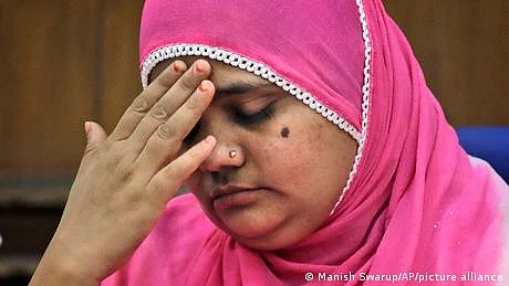 گینگ ریپ مجرمان کی رہائی، امریکی حکومتی کمیشن کی مذمت