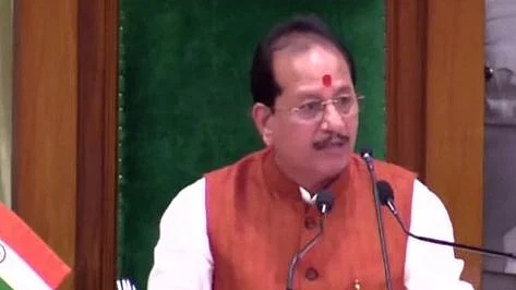 <div class="paragraphs"><p>وجے سنہا، نائب وزیر اعلیٰ بہار (فائل) تصویر سوشل میڈیا</p></div>