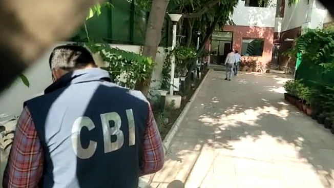 سی بی آئی / آئی اے این ایس