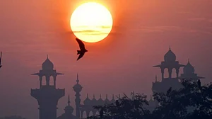 ریڈ کلف نے لاہور پاکستان اور گورداسپور بھارت کو دے  دیا مگر خونریزی کو کوئی نہ روک سکا