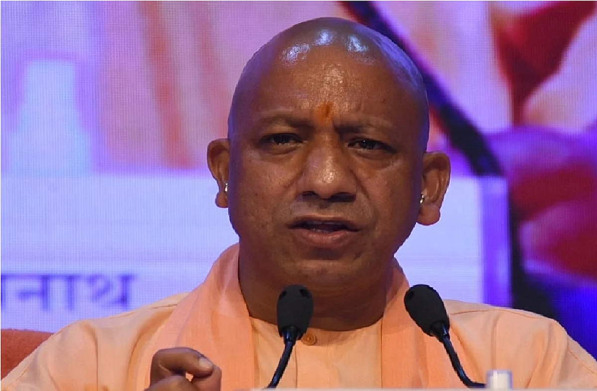 اتر پردیش کے لیے ’انویسٹرس سمٹ‘ ہر ماہ، وزیر اعلیٰ یوگی خود بھی لگا رہے دوڑ، لیکن سرمایہ کاری تقریباً صفر