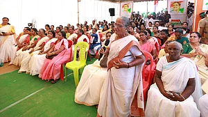 بھارت جوڑو یاترا LIVE: راہل گاندھی نے کاجو کارکنوں سے ملاقات کر کے ان کے مسائل کو جانا