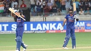 ہانگ کانگ کو ہرا کر سپر۔4 میں پہنچا ہندوستان