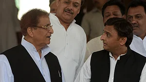 بی جے پی اعظم خان سے اس لئے ناراض ہے کیونکہ انہوں نے رامپور میں اعلیٰ درجے کا تعلیمی ادارہ قائم کیا: اکھلیش یادو