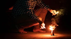 بہار میں فضائی آلودگی کے پیش نظر آتش بازی پر قدغن، پٹنہ سمیت 4 شہروں میں پٹاخوں کی فروخت پر پابندی