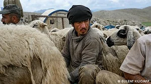 کووِڈ کے بعد بڑھتی عدم مساوات سے لڑنے کے لیے حکومتیں کچھ بھی نہیں کر رہیں