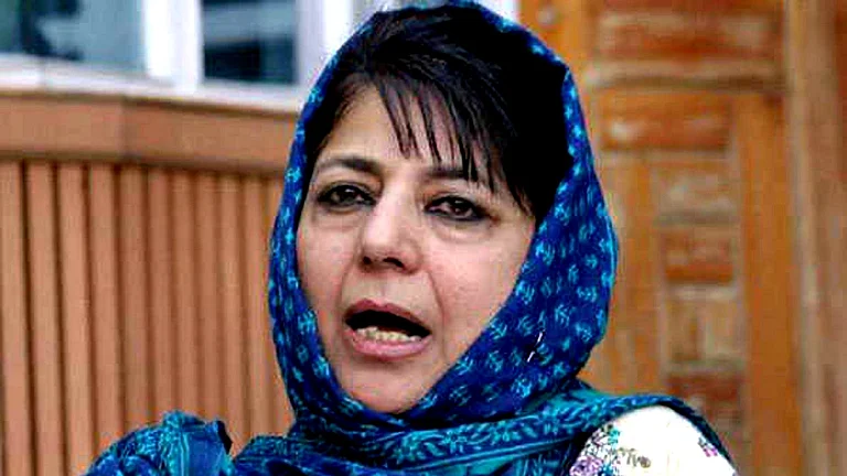 احمد آباد طیارہ حادثہ: ’سیٹ سمیت باہر گر گیا، تب جان بچی‘– واحد زندہ بچ جانے والے وشواس کمار کا بیان