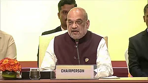 دہشت گردی کو کسی مذہب، قومیت یا گروہ سے منسلک نہیں کیا جانا چاہیے: امت شاہ