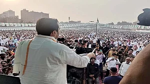 بی جے پی ایم ایل اے وکرم سینی کو نااہل قرار دیئے جانے کے بعد کھتولی میں سیاسی ہلچل، بڑی تعداد میں مظفرنگر پہنچے آر ایل ڈی لیڈران