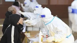چین میں اگلے برس کووڈ سے دس لاکھ سے زائد ہلاکتوں کا خدشہ
