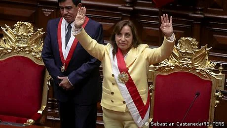 پیرو: 'بغاوت'کے الزام میں کاسٹیلو برطرف، دینا نئی صدر مقرر