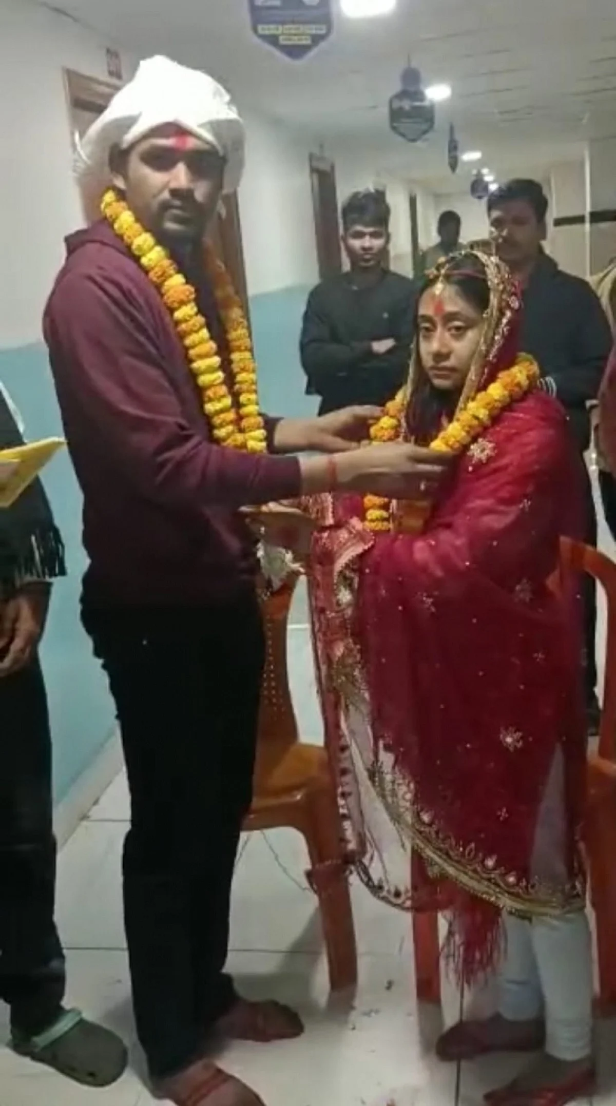 ماں کی آخری خواہش پوری کرنے کے لیے بیٹی نے اسپتال میں ہی کر لی شادی، پھر ایک حادثے سے پسرا ماتم